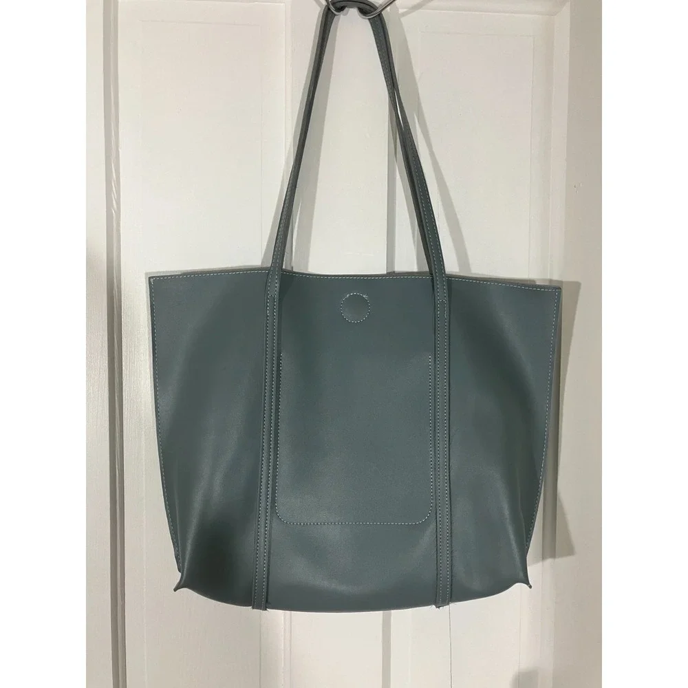 Mellow World  Vegan Leather Shoulder Purse Tote Bag w/Wristlet Women's Gray Chic